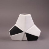 y16436 -本質 花瓶-立體雕塑.擺飾 立體擺飾系列 - 器皿.花器系列 / 擺件插花 (兩款)